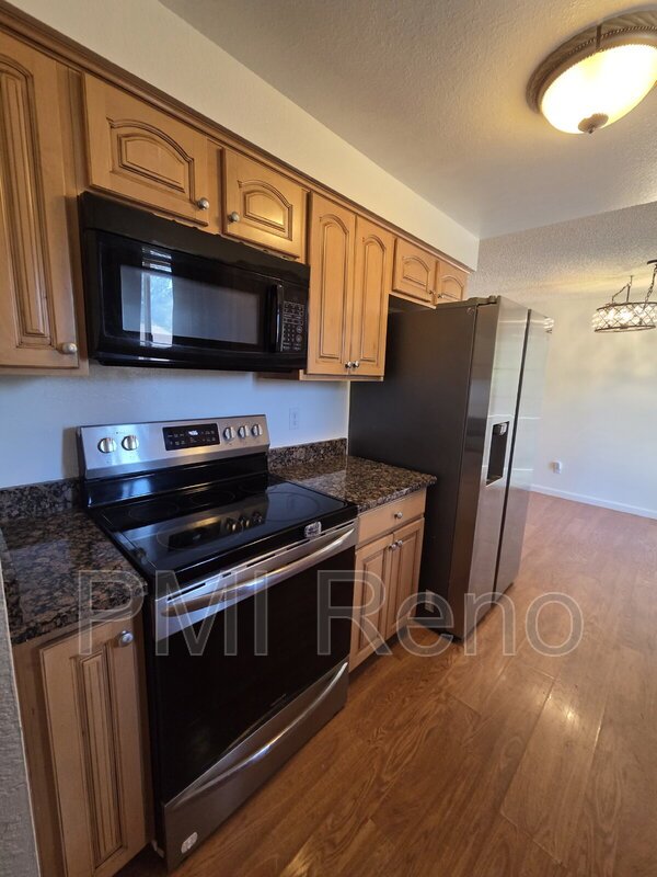 Charming 2 Bed, 2 Bath Home in Desirable South Reno property image