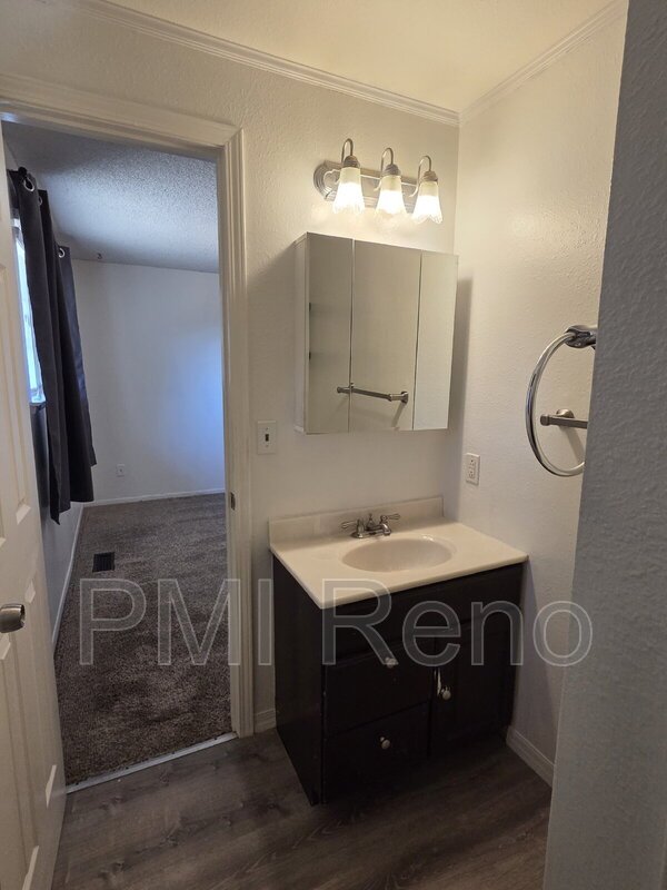 Charming 2 Bed, 2 Bath Home in Desirable South Reno property image