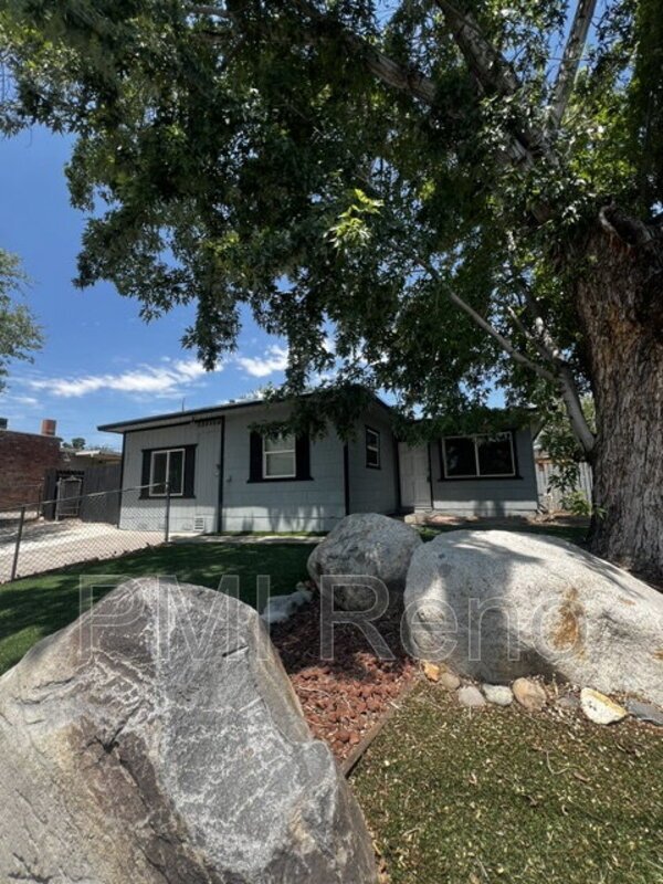 Prime University Location – 4BR Home Just Minutes from Campus property image