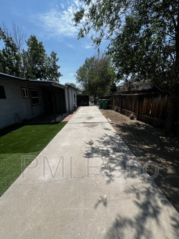 Prime University Location – 4BR Home Just Minutes from Campus property image