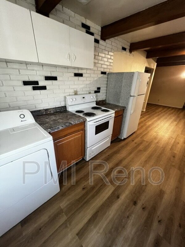 Prime University Location – 4BR Home Just Minutes from Campus property image