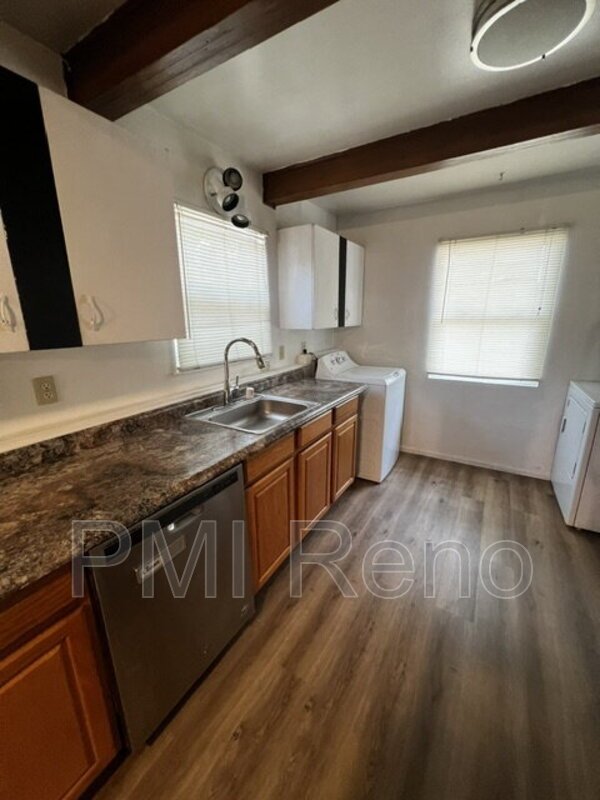 Prime University Location – 4BR Home Just Minutes from Campus property image