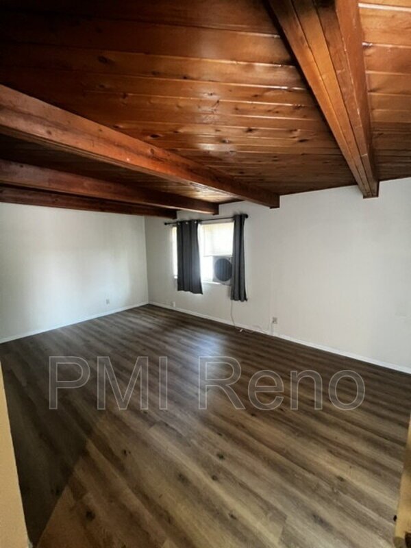 Prime University Location – 4BR Home Just Minutes from Campus property image