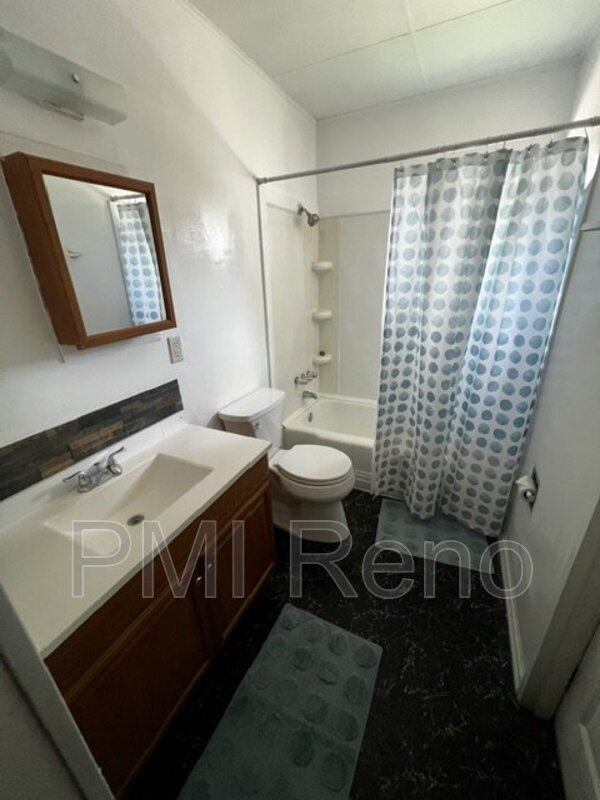 Prime University Location – 4BR Home Just Minutes from Campus property image
