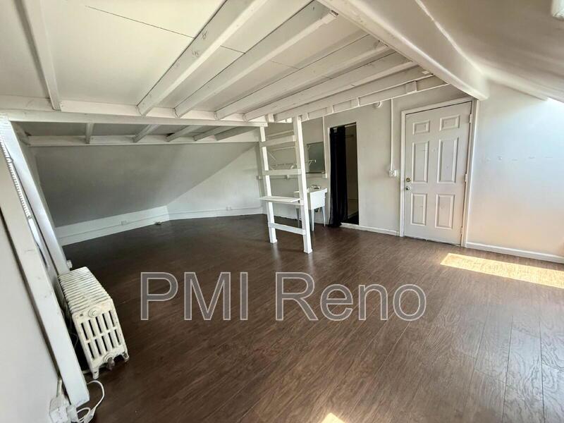 Affordable on-campus room for rent, featuring an en-suite bathroom. property image