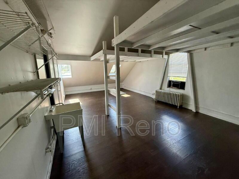 Affordable on-campus room for rent, featuring an en-suite bathroom. property image
