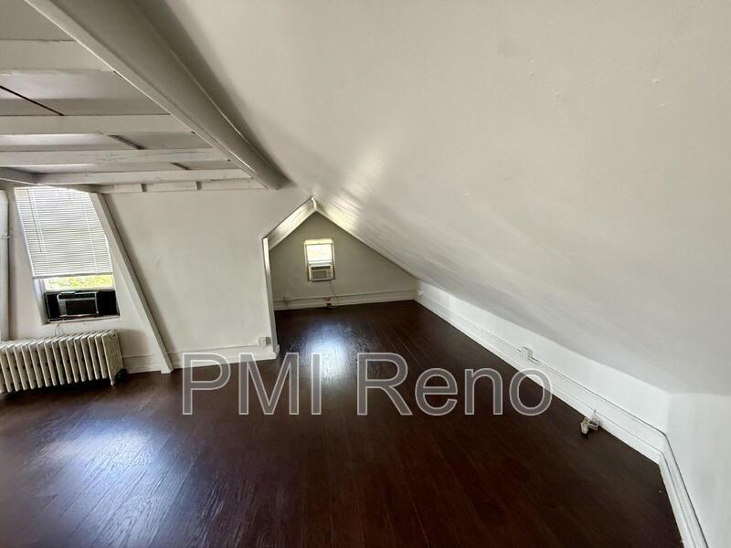 Affordable on-campus room for rent, featuring an en-suite bathroom. property image