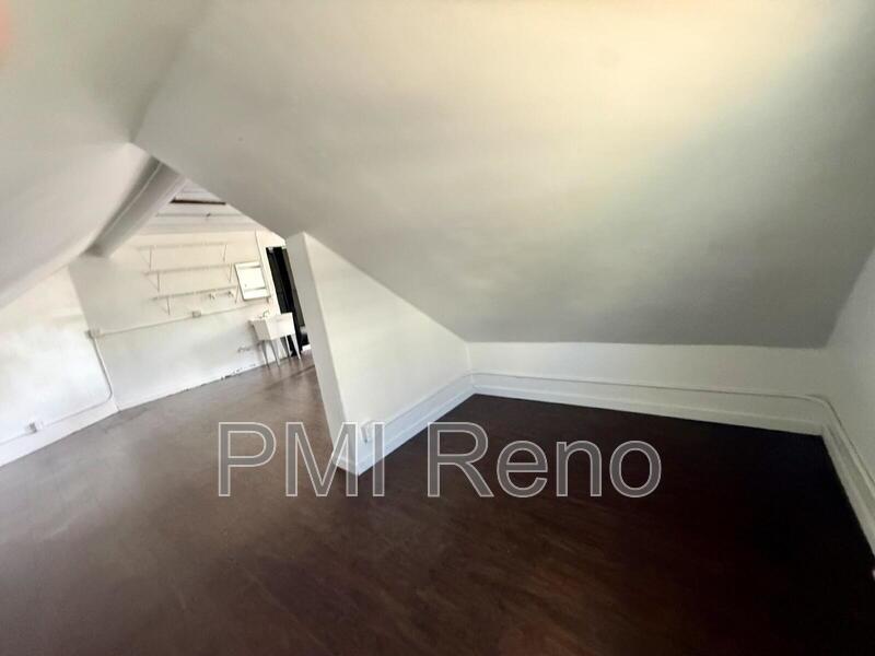 Affordable on-campus room for rent, featuring an en-suite bathroom. property image