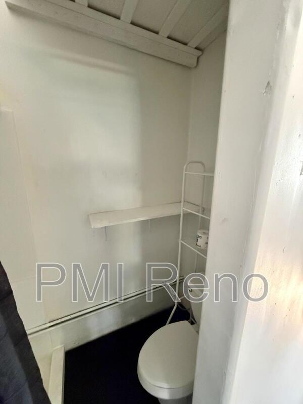 Affordable on-campus room for rent, featuring an en-suite bathroom. property image