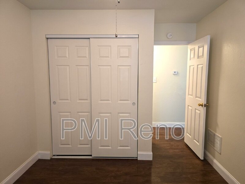 Charming 1 BD, 1 Bath downstairs Apt. close to Mid-Town!!! property image