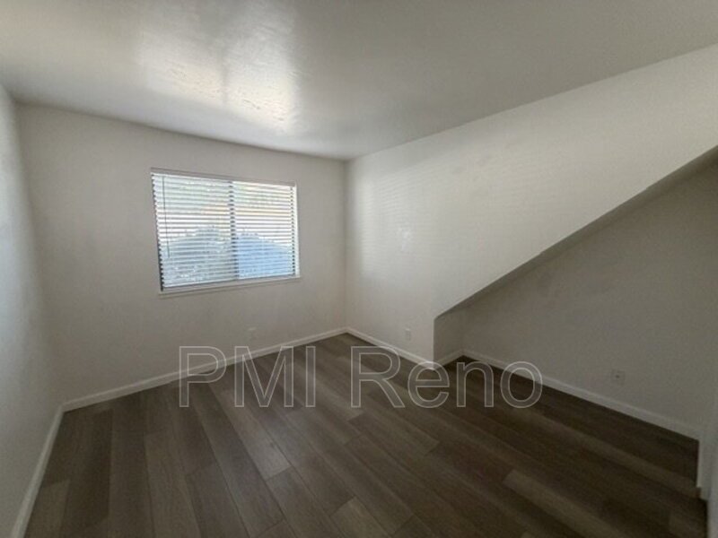 LABOR DAY MOVE IN SPECIAL! $450.00 OFF THE 1ST MONTH'S RENT.
Cozy 1 Bedroom Apartment! property image