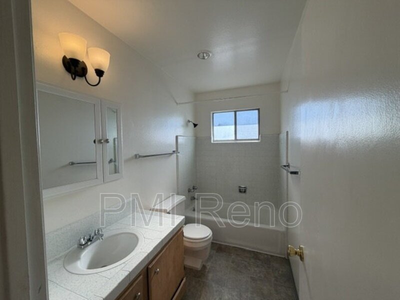 Charming 1 Bedroom 1 Bath Apartment with Modern Comforts! property image