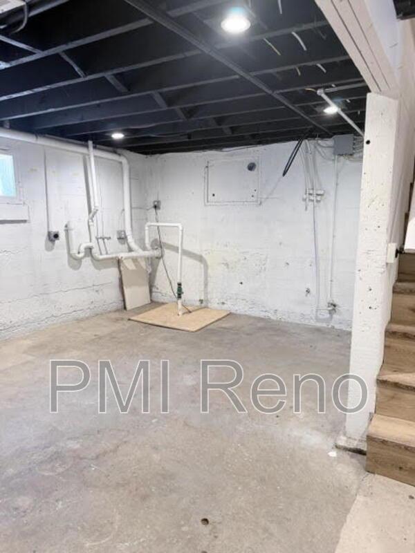 Freshly updated 2/1 House with Finished Basement, Laundry Hook-ups, 1 Car Garage, and Fenced Yard! property image