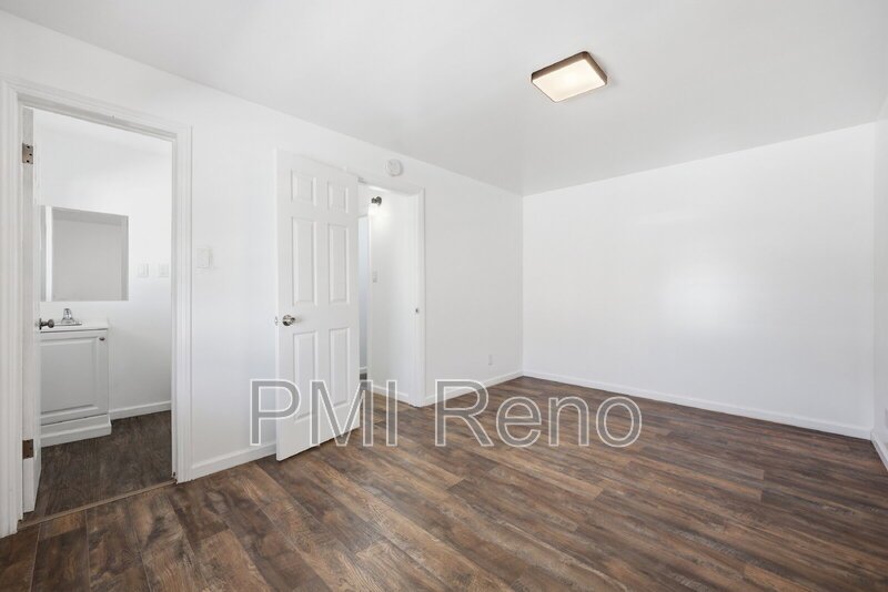 Unique Apartment #4. New Appliances, New Flooring, New bathrooms! 2/2 with Designated Parking/Small pet ok. property image