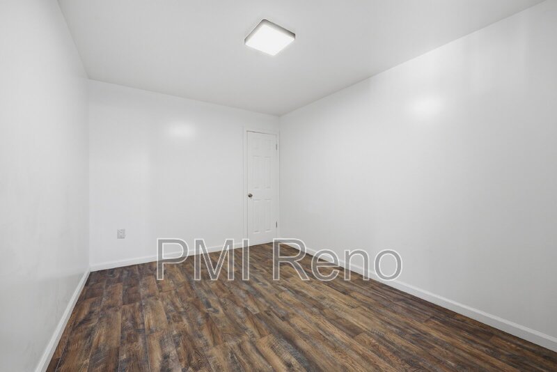 Unique Apartment #4. New Appliances, New Flooring, New bathrooms! 2/2 with Designated Parking/Small pet ok. property image