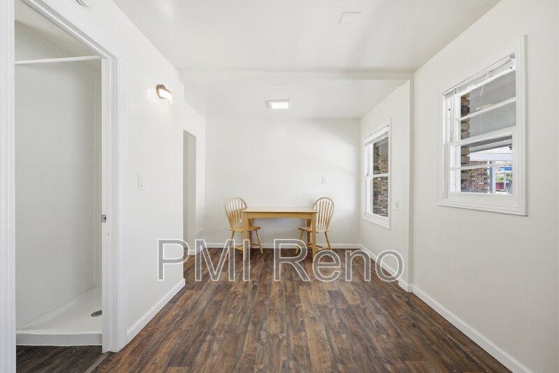 Spacious Studio with Super Large Closet, Walk-in Shower and Updated throughout! property image