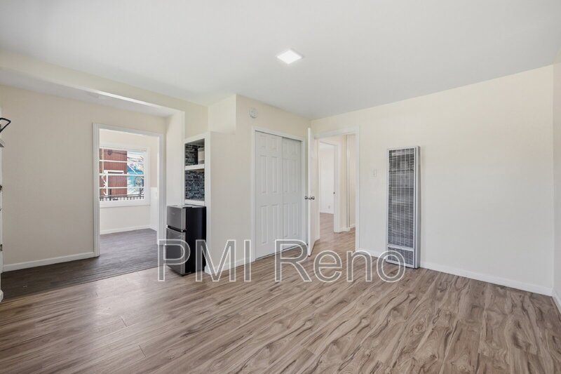 3 Bedroom/3 Bathroom/3 Separate Entrances/With Small Yard! Designated Parking. property image