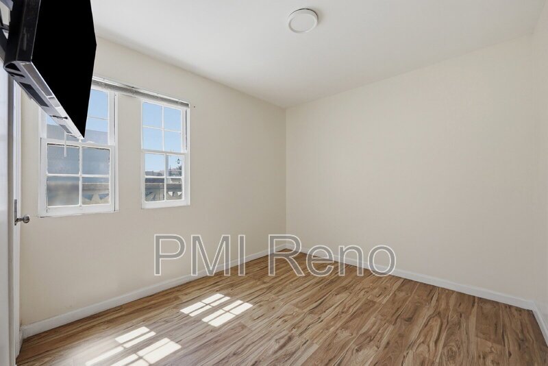 3 Bedroom/3 Bathroom/3 Separate Entrances/With Small Yard! Designated Parking. property image