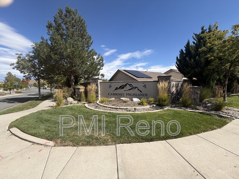 Beautiful, spacious, 3 bedroom, 2 bath home available in Cabernet Highlands! property image