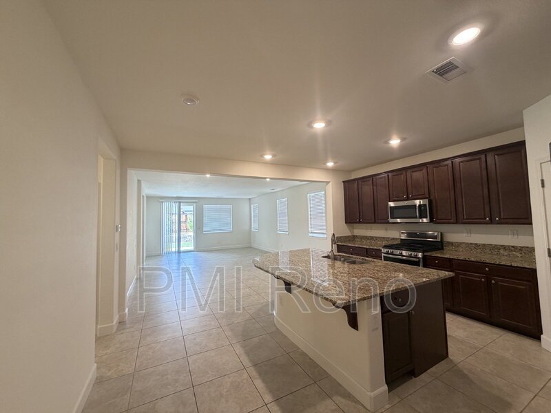 Beautiful, spacious, 3 bedroom, 2 bath home available in Cabernet Highlands! property image