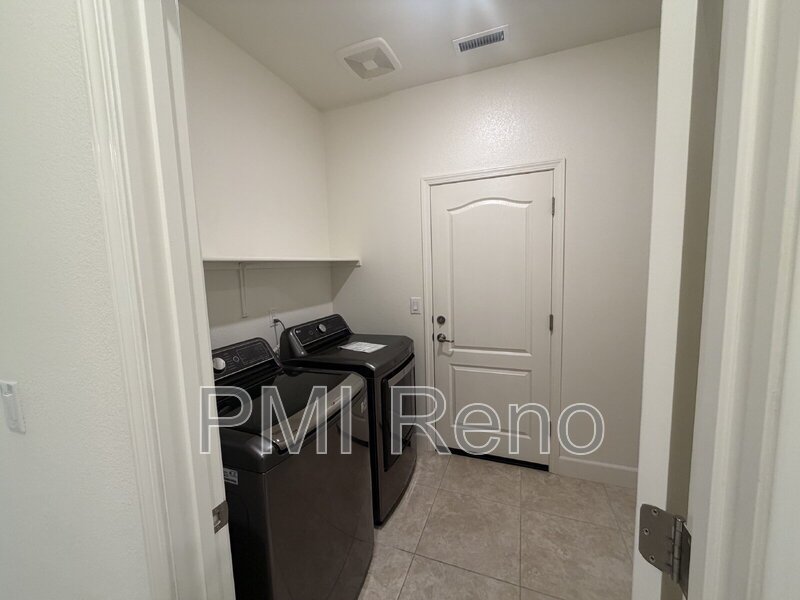 Beautiful, spacious, 3 bedroom, 2 bath home available in Cabernet Highlands! property image