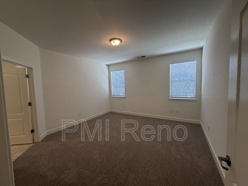 Beautiful, spacious, 3 bedroom, 2 bath home available in Cabernet Highlands! property image