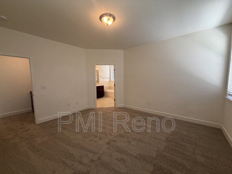 Beautiful, spacious, 3 bedroom, 2 bath home available in Cabernet Highlands! property image