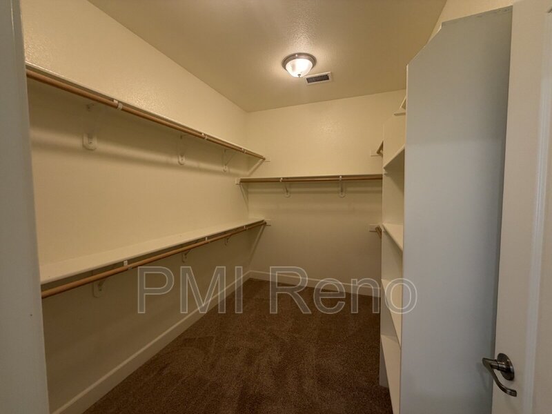Beautiful, spacious, 3 bedroom, 2 bath home available in Cabernet Highlands! property image