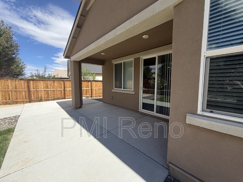 Beautiful, spacious, 3 bedroom, 2 bath home available in Cabernet Highlands! property image