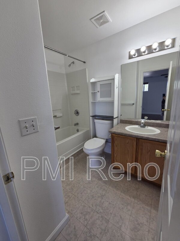 Make Yourself at Home on Holcomb Ave! property image