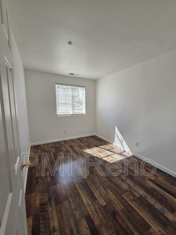 Make Yourself at Home on Holcomb Ave! property image