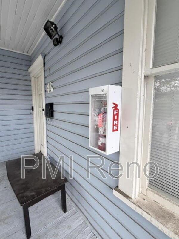 Affordable on-campus room for rent, featuring an en-suite bathroom. property image