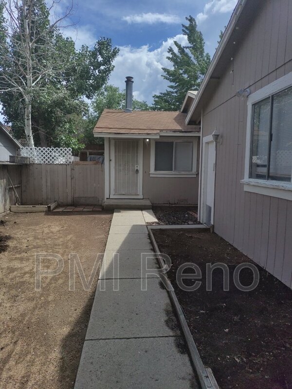 Private, spacious, two-bedroom duplex with a garage in Stead, available soon! property image
