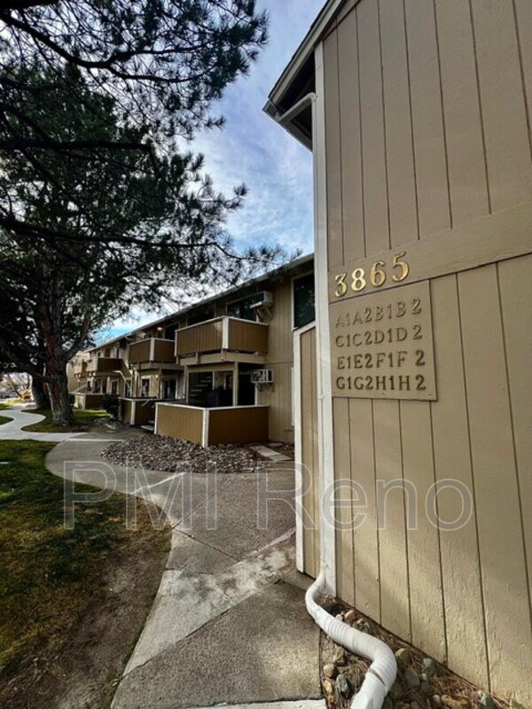 2 Bedroom / 1 Bathroom Condominium @ Clear Acre Gardens property image