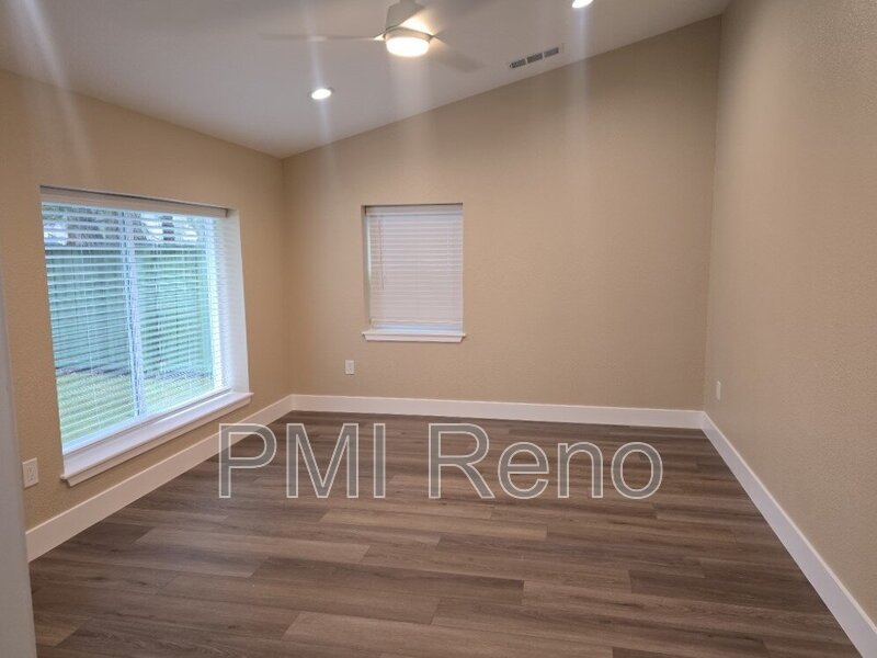 BRAND NEW 2-Bed, 1 Bath Reno Retreat: Modern Comfort with Granite Touches at 450 Tracy Lane! property image