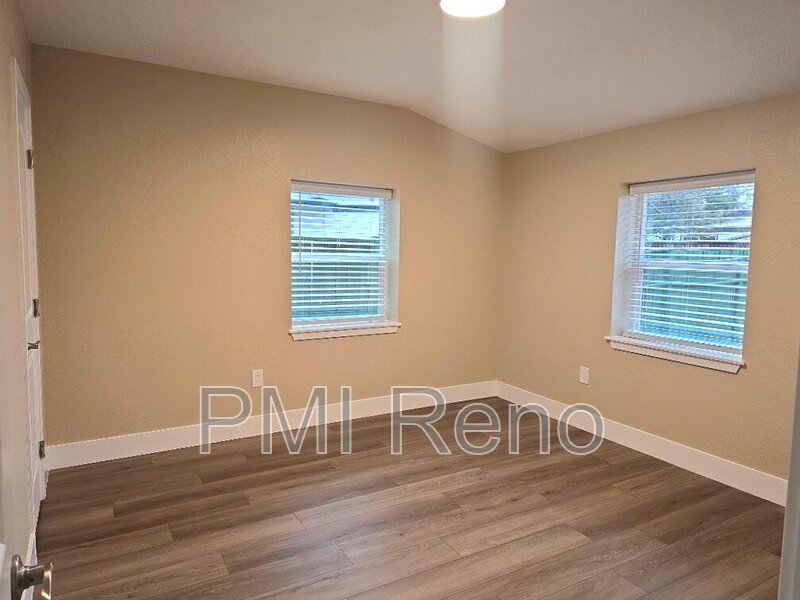 BRAND NEW 2-Bed, 1 Bath Reno Retreat: Modern Comfort with Granite Touches at 450 Tracy Lane! property image