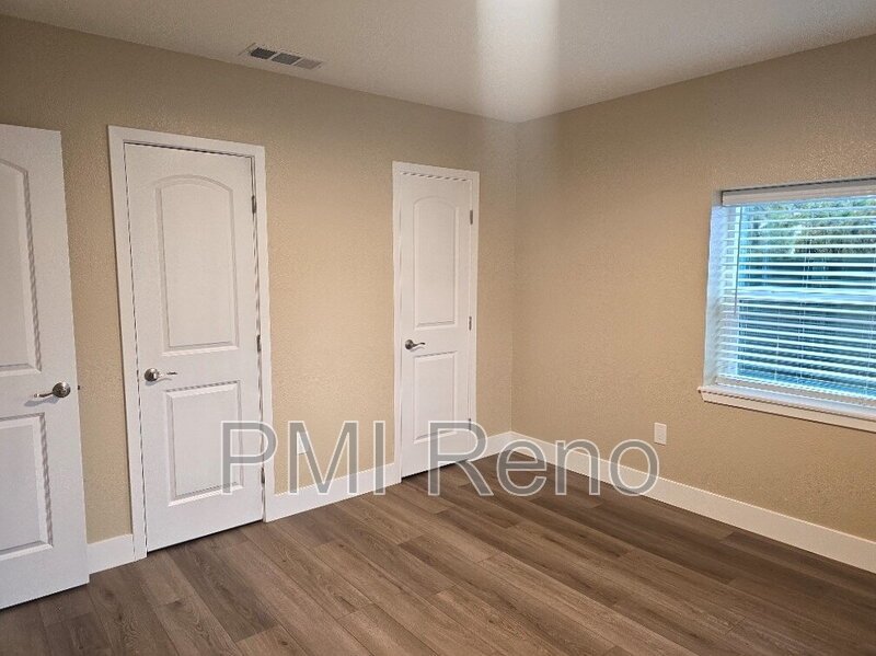 BRAND NEW 2-Bed, 1 Bath Reno Retreat: Modern Comfort with Granite Touches at 450 Tracy Lane! property image