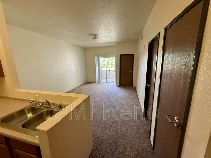 Charming 1-Bedroom Apartment in Sparks – 650 Sq Ft of Cozy Comfort! property image