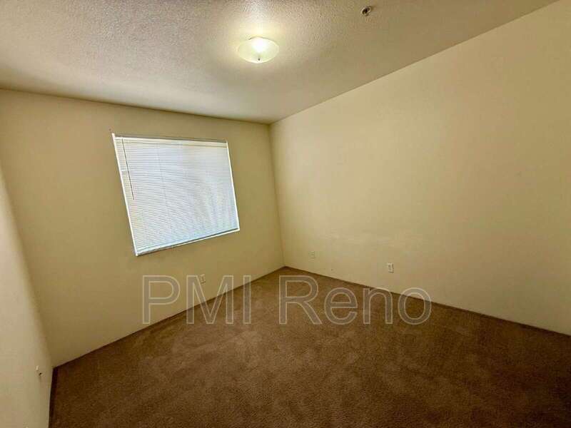 Charming 1-Bedroom Apartment in Sparks – 650 Sq Ft of Cozy Comfort! property image