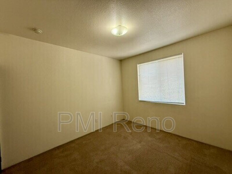 Charming 1-Bedroom Apartment in Sparks – 650 Sq Ft of Cozy Comfort! property image