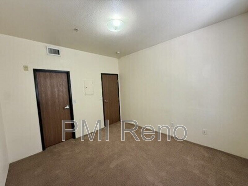 Charming 1-Bedroom Apartment in Sparks – 650 Sq Ft of Cozy Comfort! property image