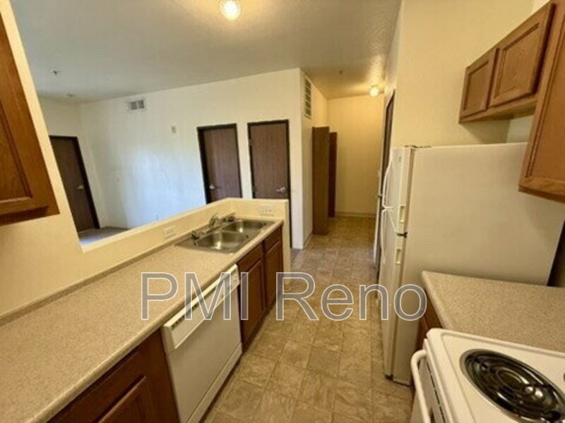 Charming 1-Bedroom Apartment in Sparks – 650 Sq Ft of Cozy Comfort! property image