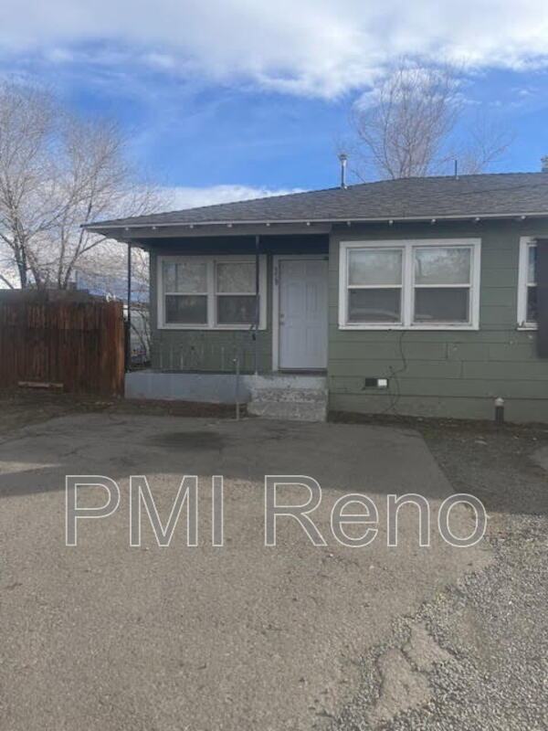 Single story 1/1 with small yard, w/d, and parking by Urban Roots! property image