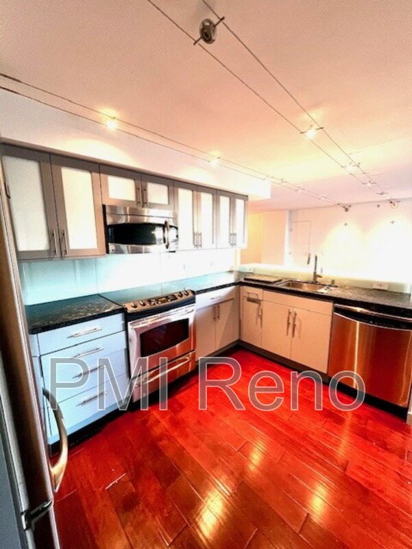 Urban Living at 255 North Sierra: Spacious 1-Bed, 2-Bath Condo in Downtown Reno property image