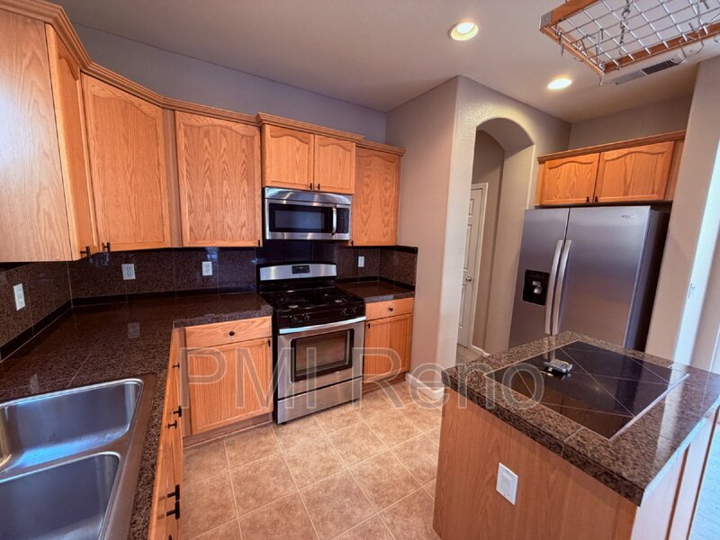 Beautiful South Reno Single-Family Home | 3 Bed | 2.5 Bath | 2,092 Sq Ft property image