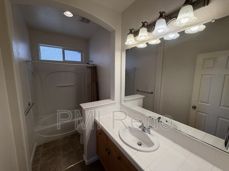 Beautiful South Reno Single-Family Home | 3 Bed | 2.5 Bath | 2,092 Sq Ft property image