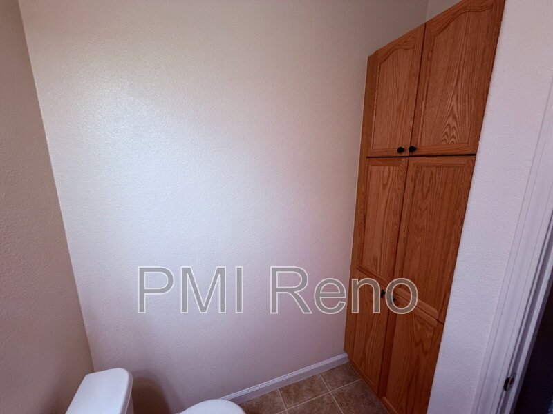 Beautiful South Reno Single-Family Home | 3 Bed | 2.5 Bath | 2,092 Sq Ft property image