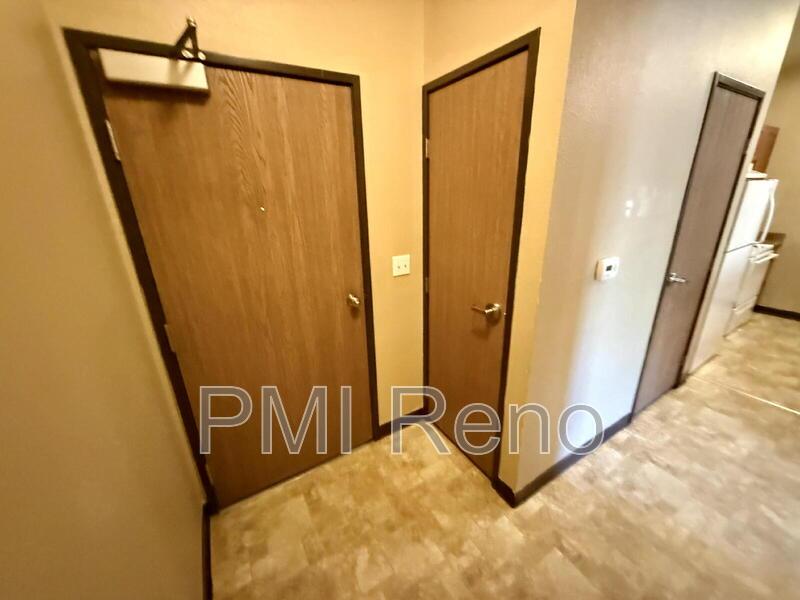 Charming 1-Bedroom Apartment in Sparks – 650 Sq Ft of Cozy Comfort! property image