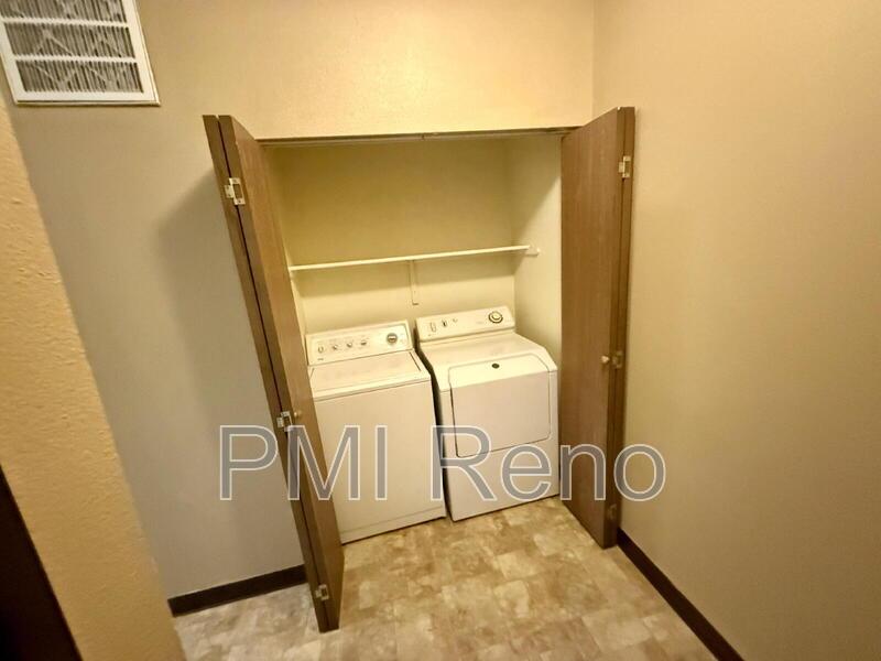 Charming 1-Bedroom Apartment in Sparks – 650 Sq Ft of Cozy Comfort! property image