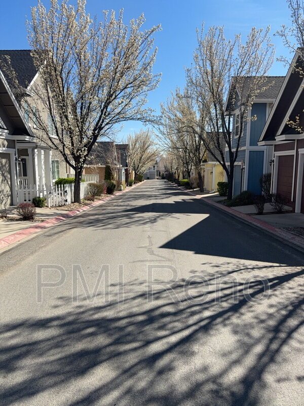 4 bedroom 3.5 bathroom home ready for move in! property image